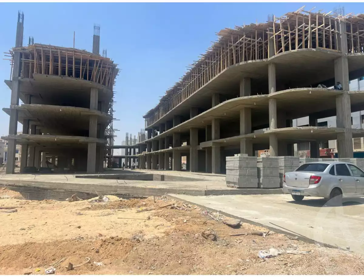 https://aqarmap.com.eg/en/listing/5371194-for-sale-cairo-el-sheikh-zayed-city-shr-lbstn