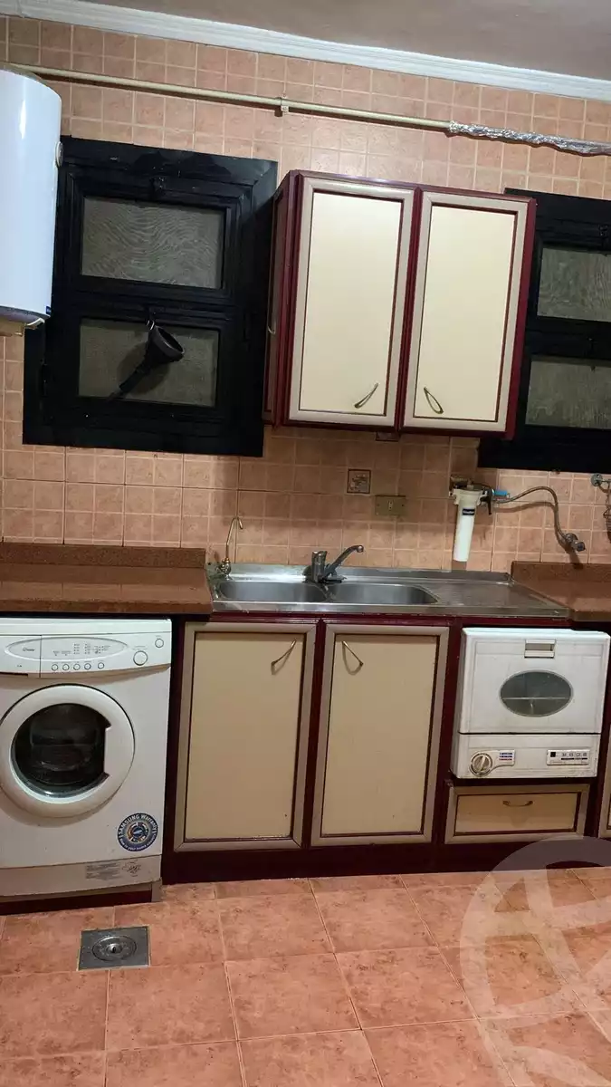 https://aqarmap.com.eg/ar/listing/5371968-for-rent-cairo-faisal-el-tawabeq-omar-ibn-el-khattab-st