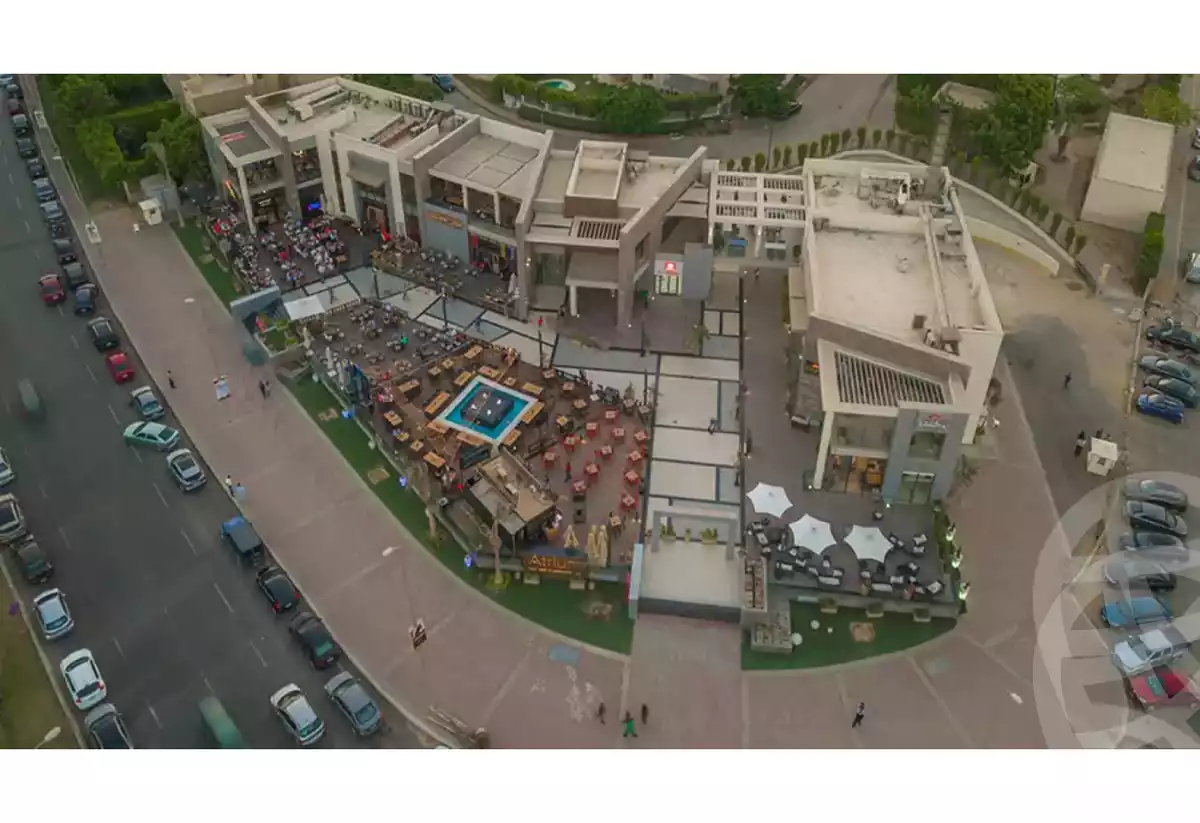 https://aqarmap.com.eg/en/listing/5375277-for-sale-cairo-el-sheikh-zayed-city-compounds-trywm-blz-mwl-dr-llttwyr