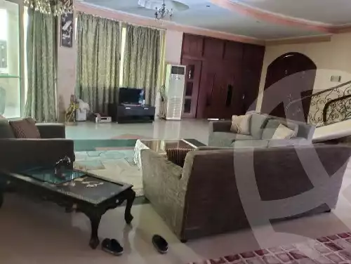 https://aqarmap.com.eg/en/listing/6025218-for-sale-cairo-new-cairo-ganob-el-akadamiya-south-academy-o-el-sheikh-mohamed-el-nadi-st