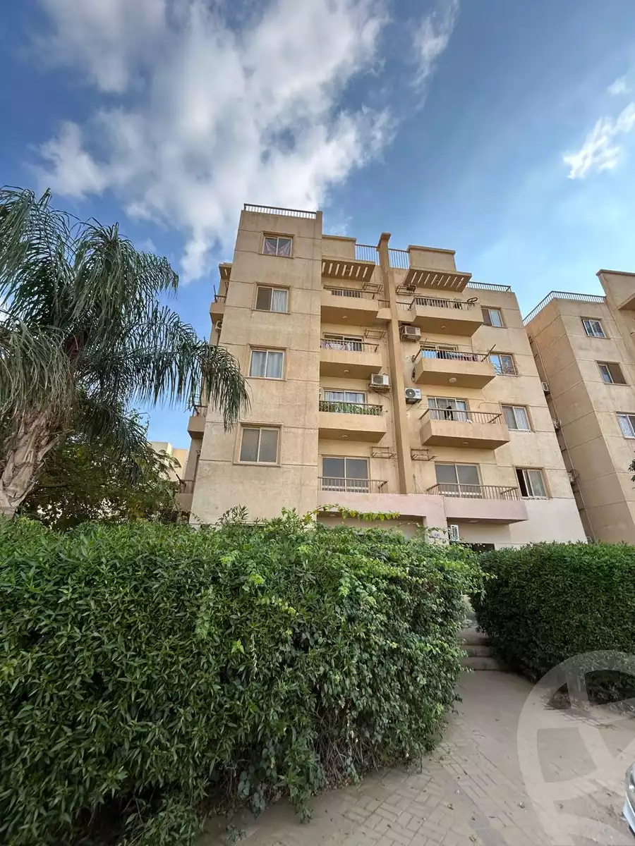 https://aqarmap.com.eg/en/listing/5378697-for-sale-cairo-el-sheikh-zayed-city-compounds-el-mostaqbal-city