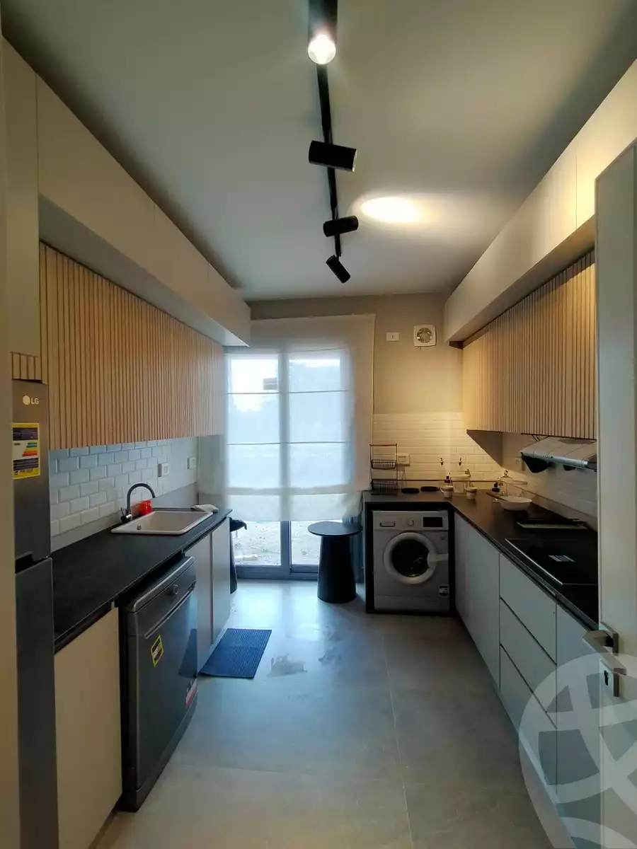 https://aqarmap.com.eg/ar/listing/5379203-for-sale-cairo-el-sheikh-zayed-city-compounds-kmbwnd-fyldj-wyst-dr-llttwyr