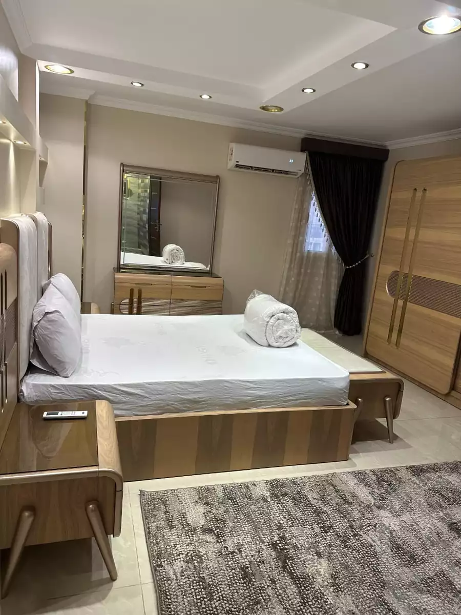 https://aqarmap.com.eg/en/listing/5383479-for-rent-cairo-el-mohandesen-meet-oqbah-esraa-al-malmin-st
