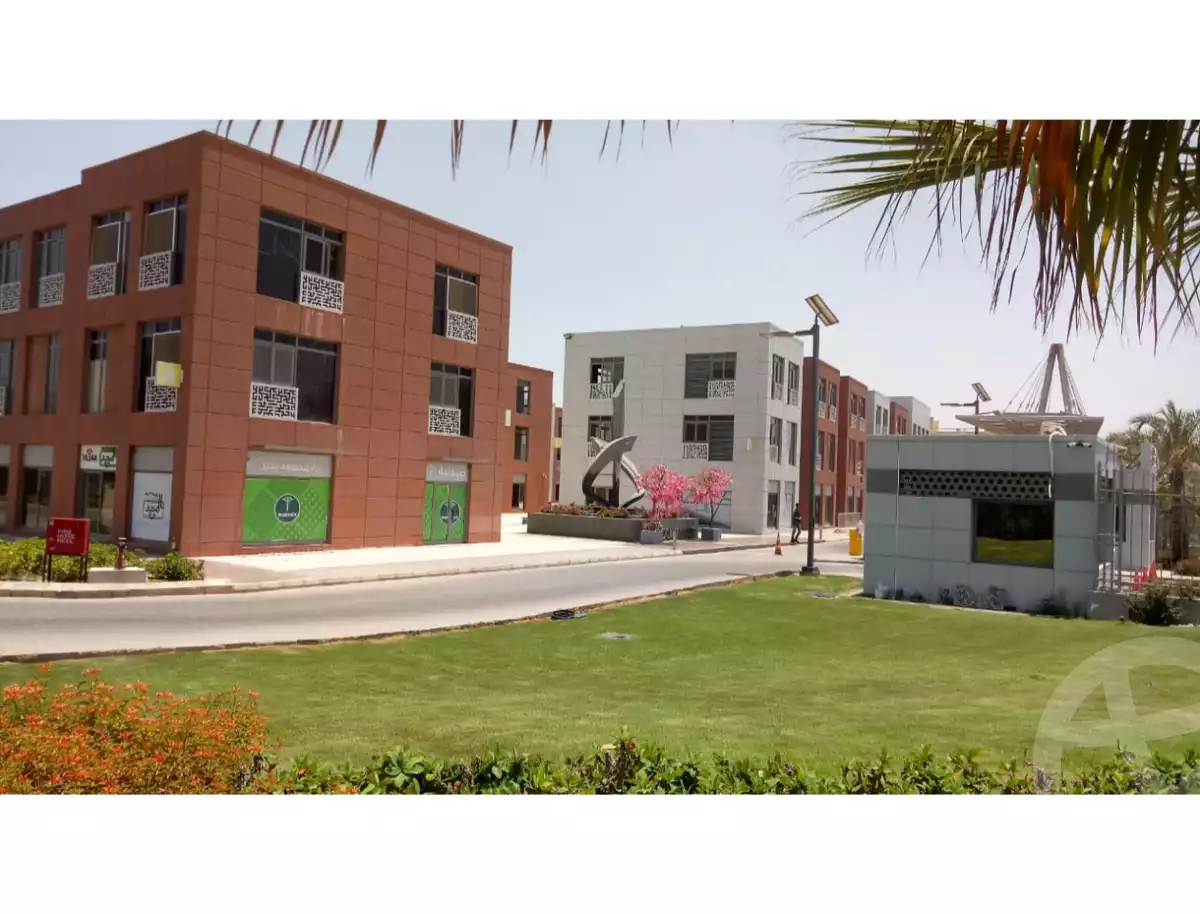 https://aqarmap.com.eg/ar/listing/5386156-for-sale-cairo-el-sheikh-zayed-city-compounds-the-courtyard-mall-dorra