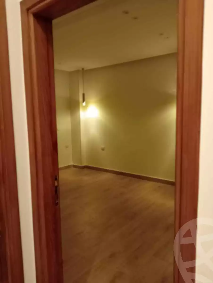 https://aqarmap.com.eg/en/listing/5388386-for-sale-cairo-el-sheikh-zayed-city-compounds-zayed-heights-compound