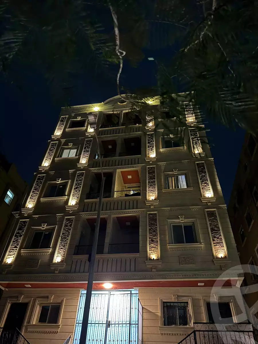 https://aqarmap.com.eg/en/listing/5390846-for-sale-cairo-6th-of-october-el-ahyaa-neighborhood-4th-district-no-7