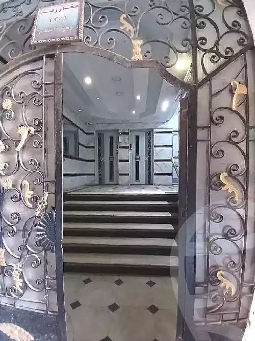 https://aqarmap.com.eg/en/listing/5392630-for-sale-alexandria-bahray-el-anfoshy-al-gomrok-al-kadem-st