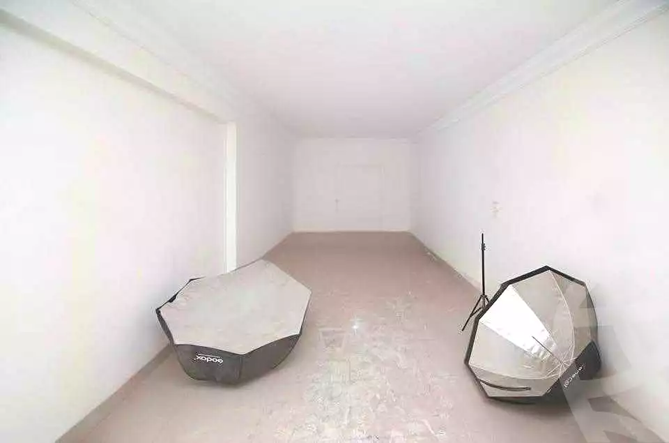 https://aqarmap.com.eg/ar/listing/5393208-for-sale-alexandria-camp-cesar-port-said-street