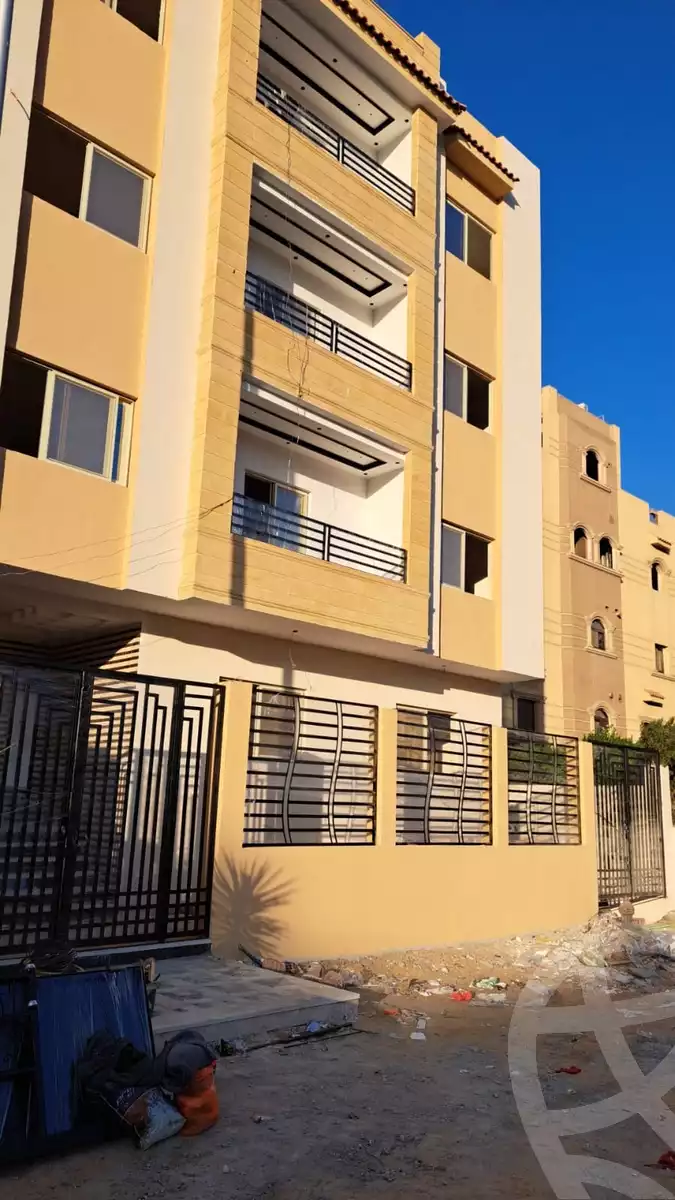 https://aqarmap.com.eg/en/listing/5395986-for-sale-cairo-new-cairo-south-investors-zizinia-st