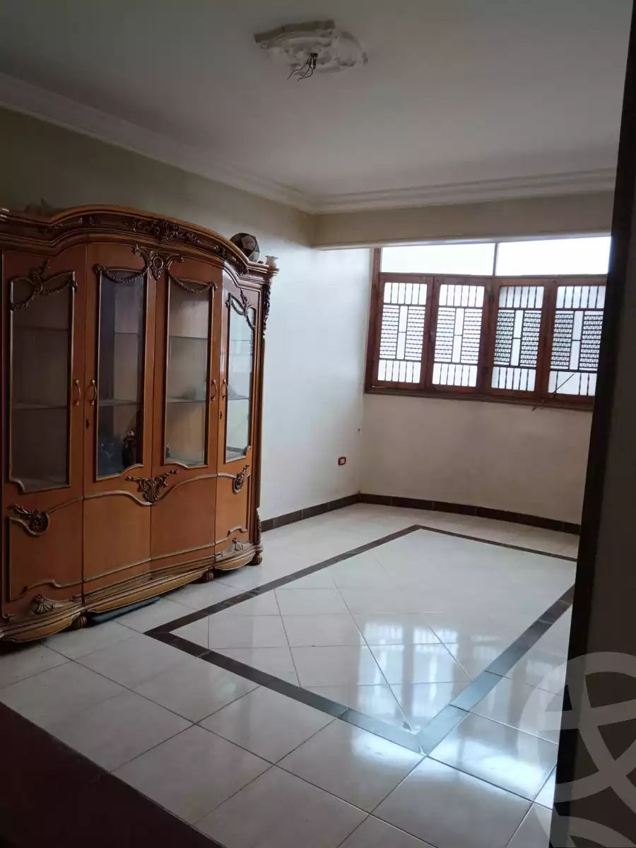 https://aqarmap.com.eg/en/listing/5399623-for-sale-qalyubia-shubra-el-khaima-shubra-el-khaima-city-ismailia-canal-st