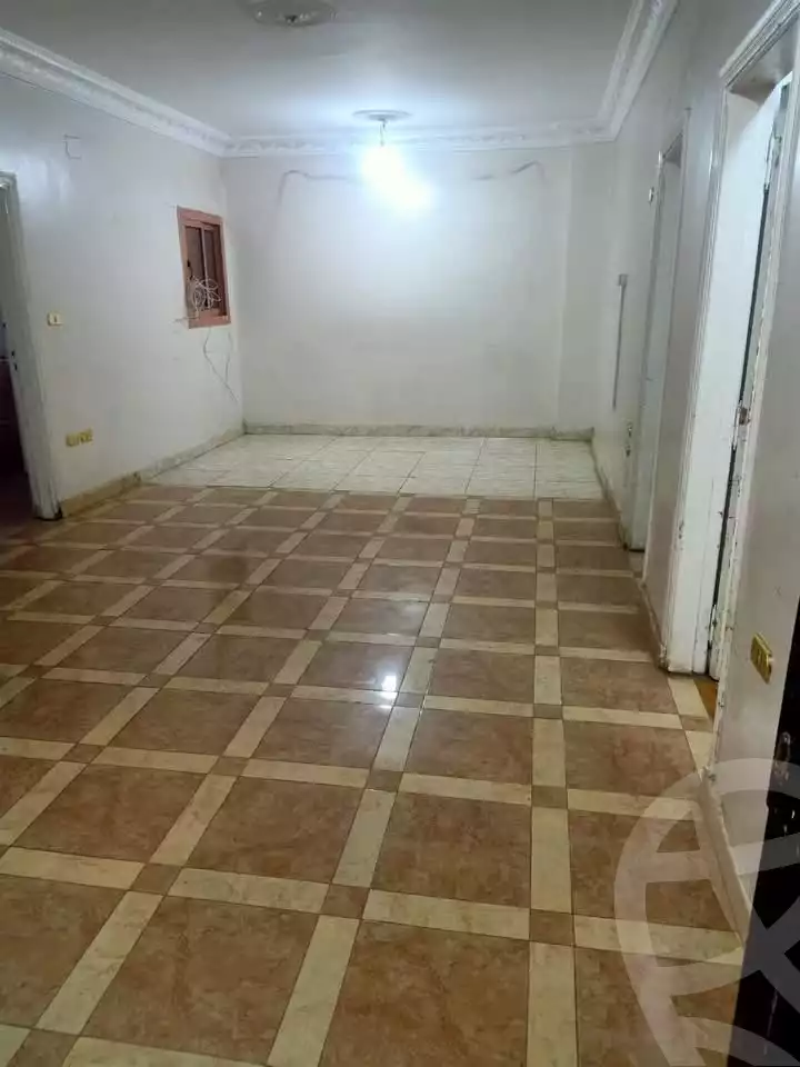 https://aqarmap.com.eg/ar/listing/5400430-for-rent-cairo-faisal-kafr-tohormos-queen-nazli-st