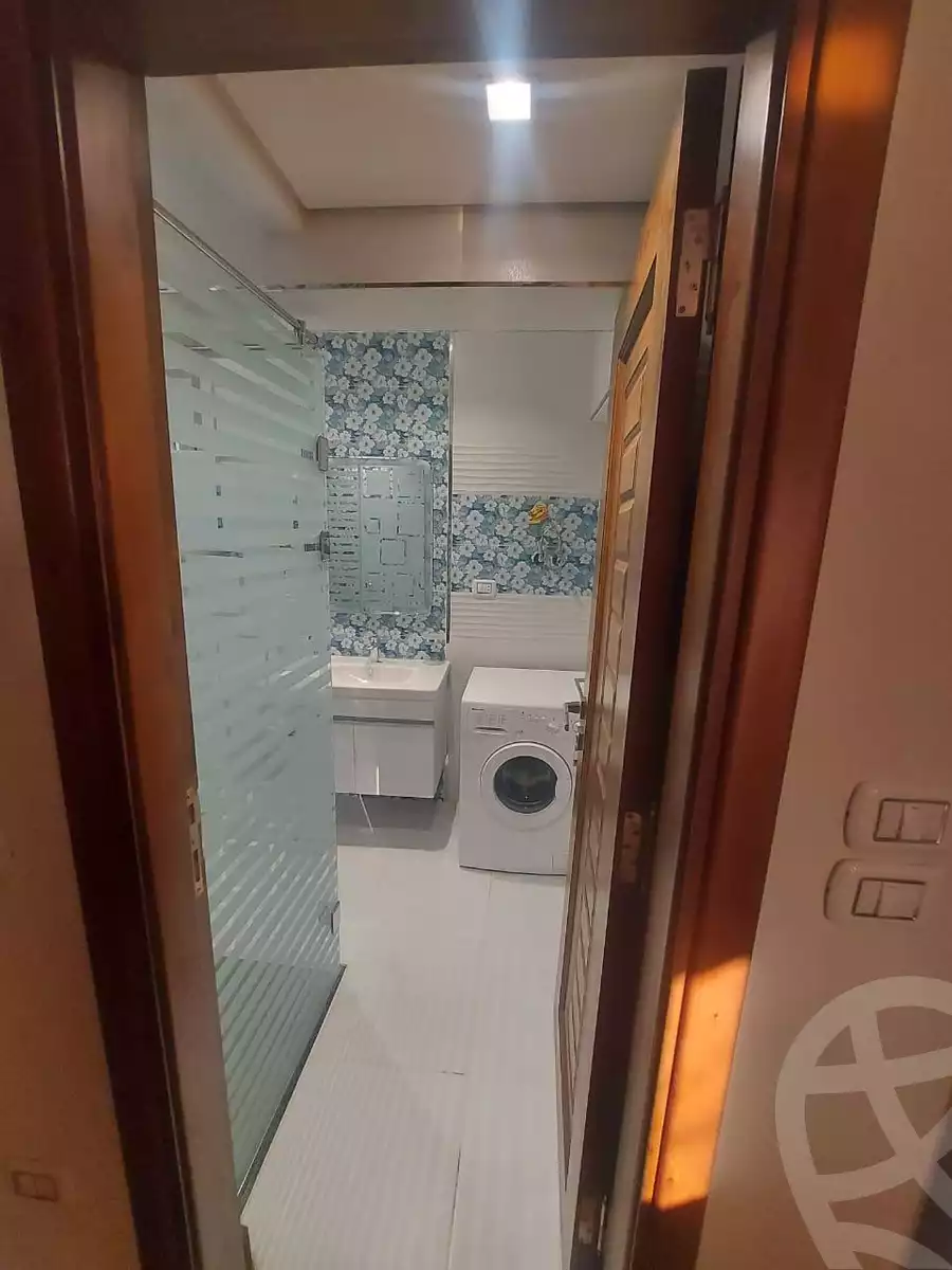 https://aqarmap.com.eg/en/listing/5401452-for-rent-cairo-new-cairo-lrhb-city-mtdd-lrhb-phase-8