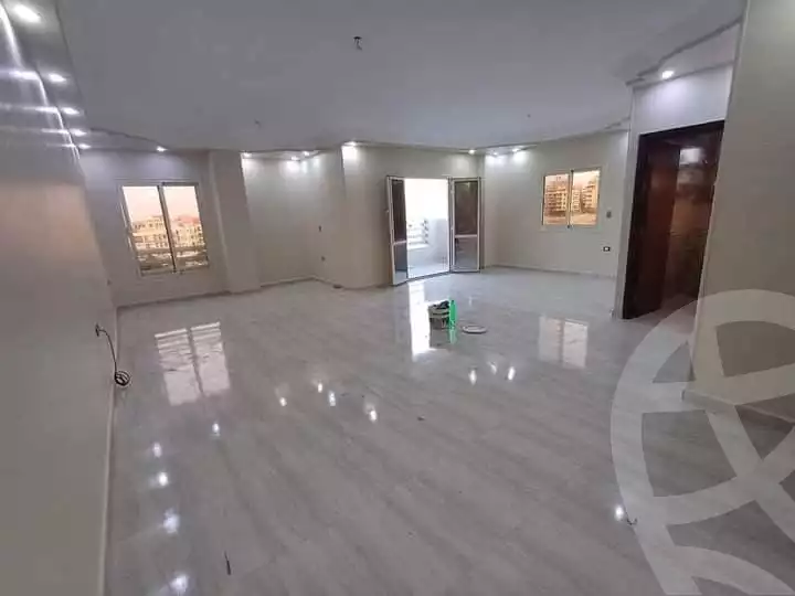 https://aqarmap.com.eg/ar/listing/5401490-for-rent-cairo-mokattam-lhdb-l-ly-shareaa-9