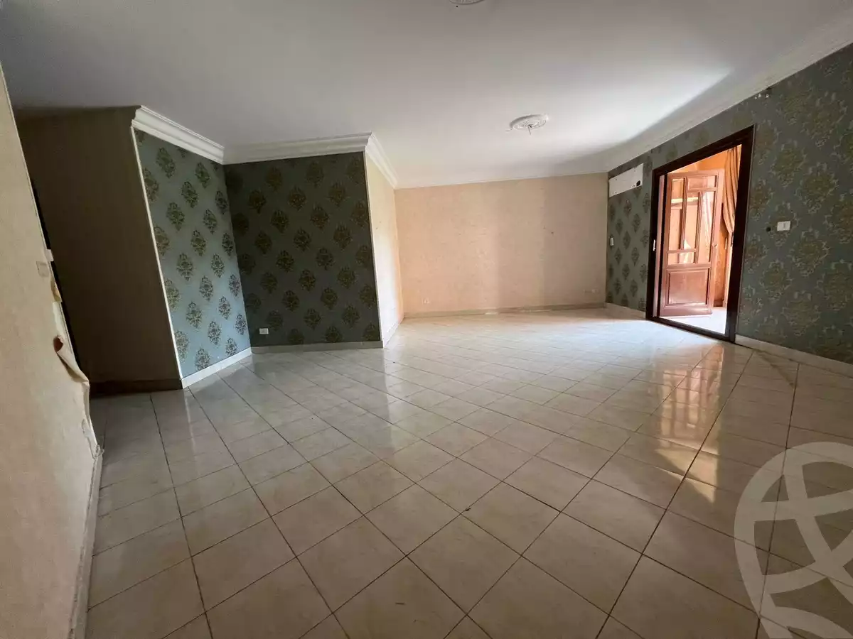 https://aqarmap.com.eg/ar/listing/5401627-for-sale-cairo-new-cairo-lrhb-city-phase-5-ibn-al-haytham-st