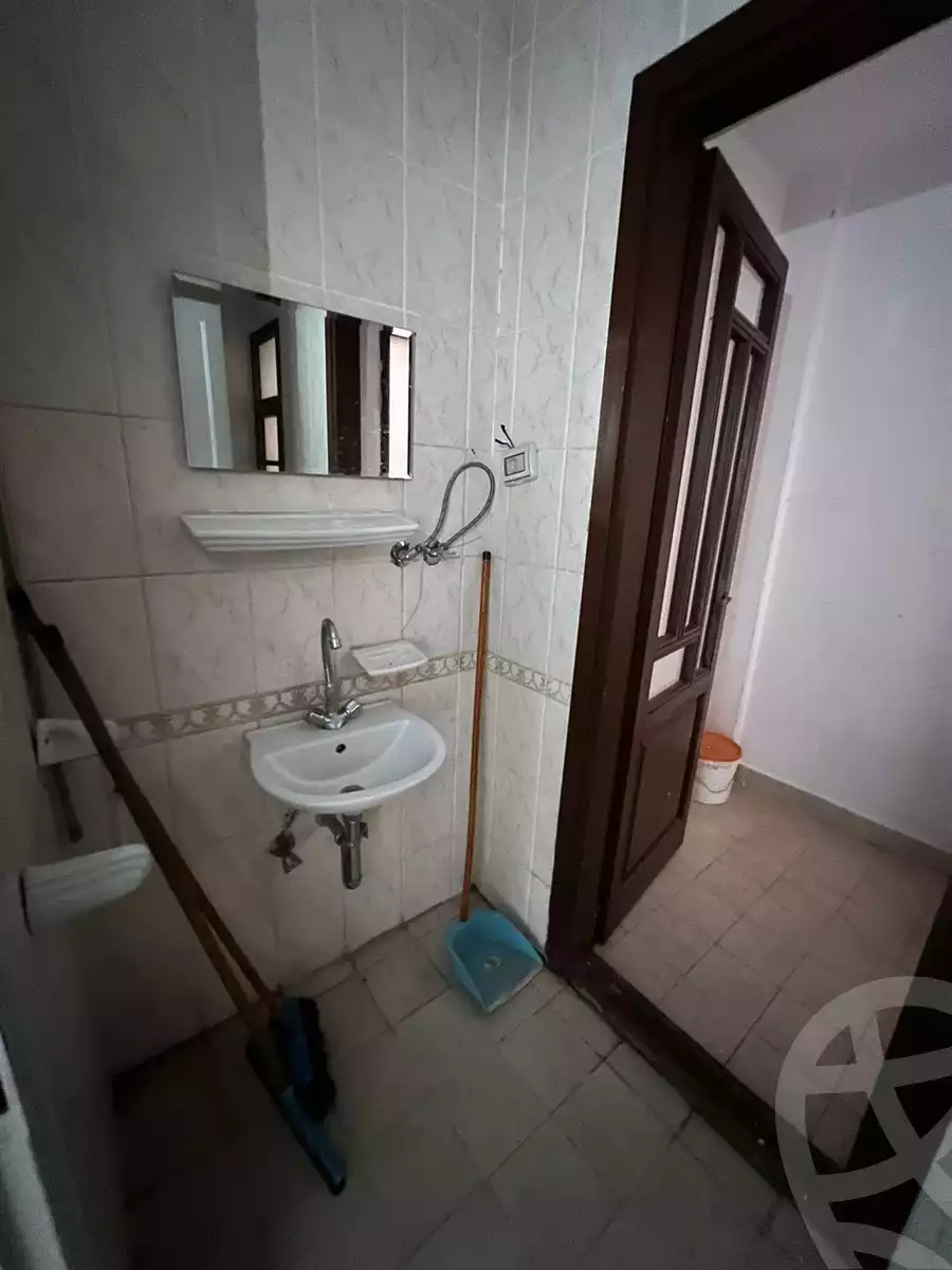 https://aqarmap.com.eg/ar/listing/5401627-for-sale-cairo-new-cairo-lrhb-city-phase-5-ibn-al-haytham-st