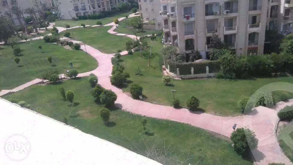 https://aqarmap.com.eg/ar/listing/5405044-for-rent-cairo-el-sheikh-zayed-city-compounds-hadayek-el-mohandiseen
