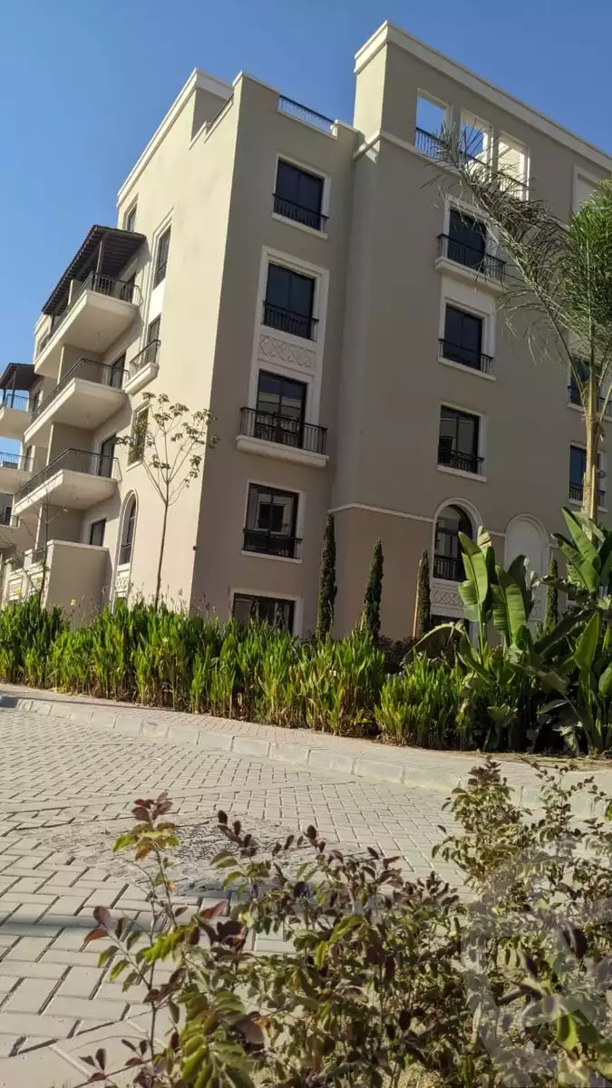 https://aqarmap.com.eg/en/listing/5409121-for-sale-cairo-el-sheikh-zayed-city-compounds-kmbwnd-fyldj-wyst-dr-llttwyr