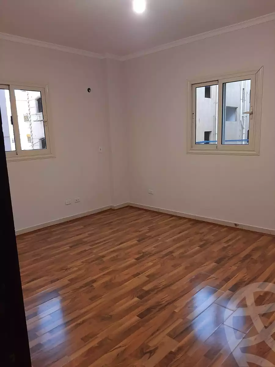 https://aqarmap.com.eg/en/listing/5411243-for-sale-cairo-new-cairo-el-ahyaa-first-neighborhood-street-1