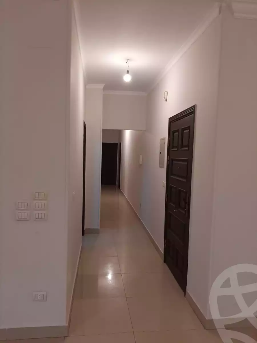https://aqarmap.com.eg/en/listing/5411243-for-sale-cairo-new-cairo-el-ahyaa-first-neighborhood-street-1