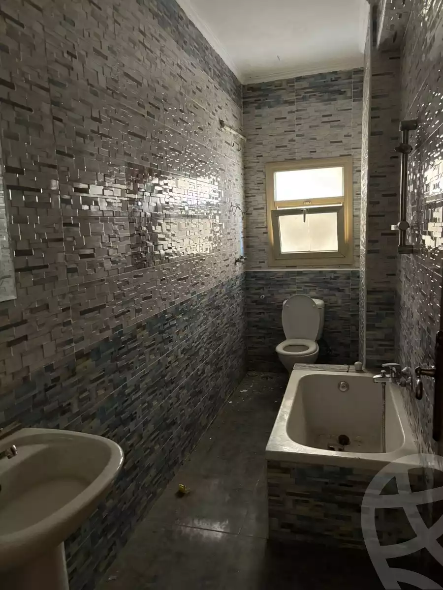 https://aqarmap.com.eg/en/listing/5411293-for-rent-cairo-new-cairo-el-ahyaa-fourth-neighborhood-street-6