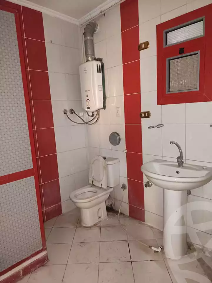 https://aqarmap.com.eg/en/listing/5411251-for-rent-cairo-mokattam-lhdb-l-ly-shareaa-9