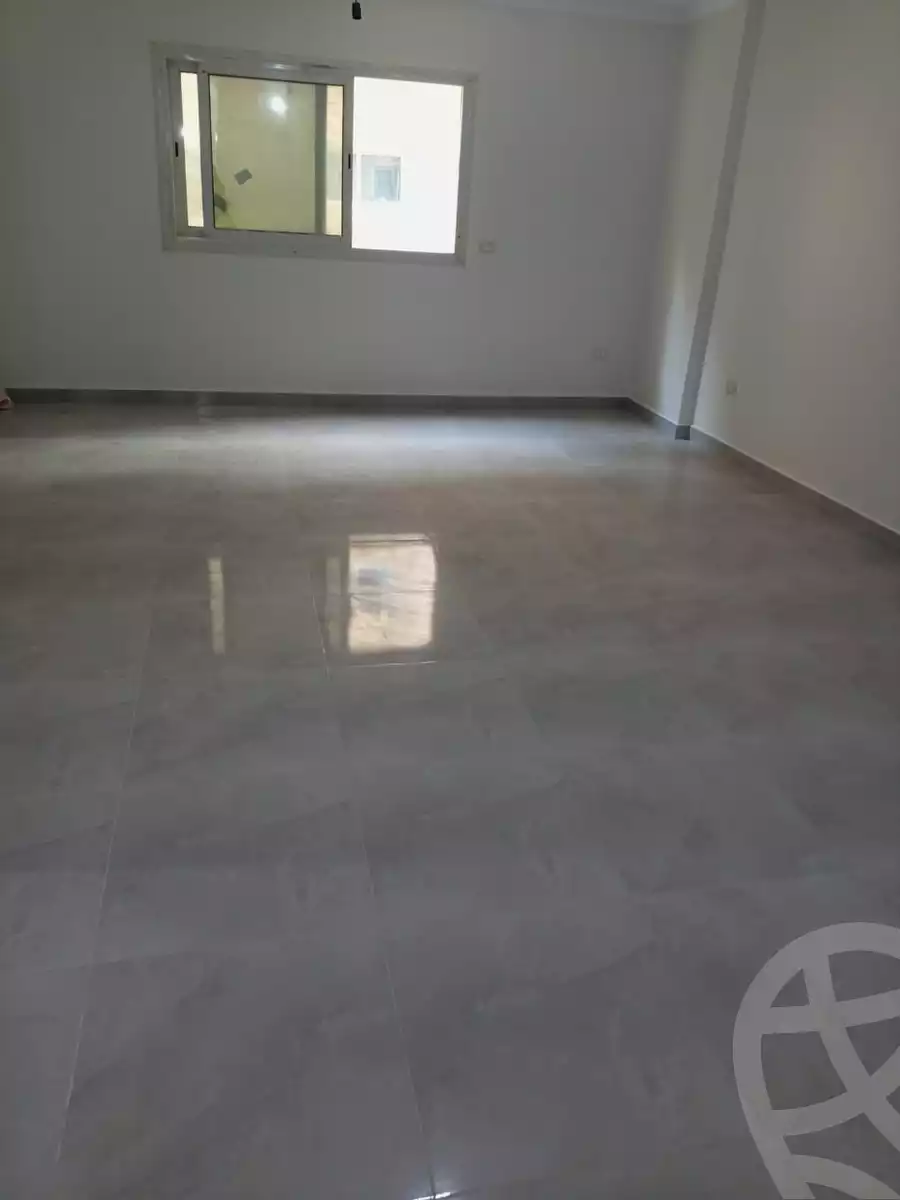 https://aqarmap.com.eg/en/listing/5415444-for-rent-cairo-mokattam-compounds