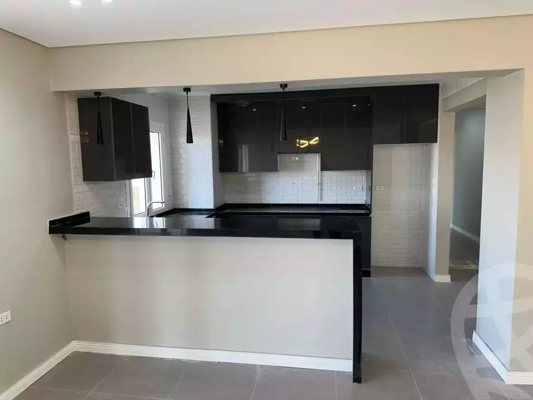 https://aqarmap.com.eg/ar/listing/5417904-for-sale-cairo-new-cairo-compounds-mountain-view-hyde-park