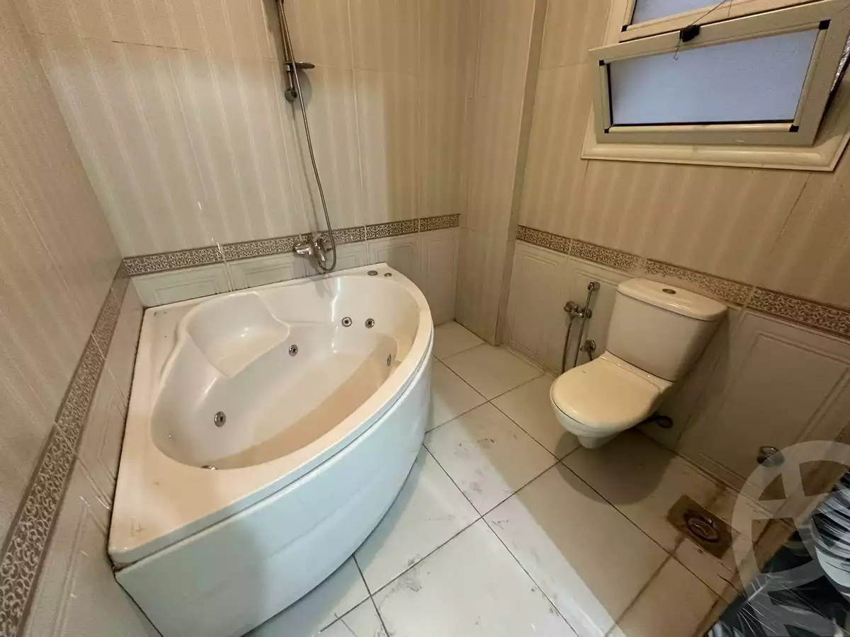 https://aqarmap.com.eg/en/listing/5422999-for-sale-cairo-mokattam-lhdb-l-ly