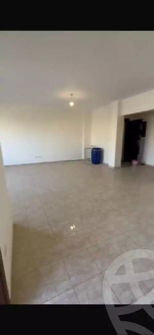 https://aqarmap.com.eg/en/listing/5424666-for-sale-cairo-new-cairo-lrhb-city-phase-5-ibn-al-nafees-st