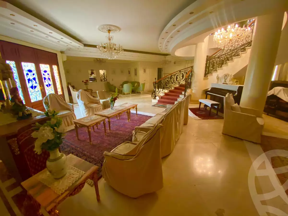 https://aqarmap.com.eg/ar/listing/5426402-for-sale-cairo-new-cairo-el-choueifat-el-sheikh-mahmoud-el-banna-st