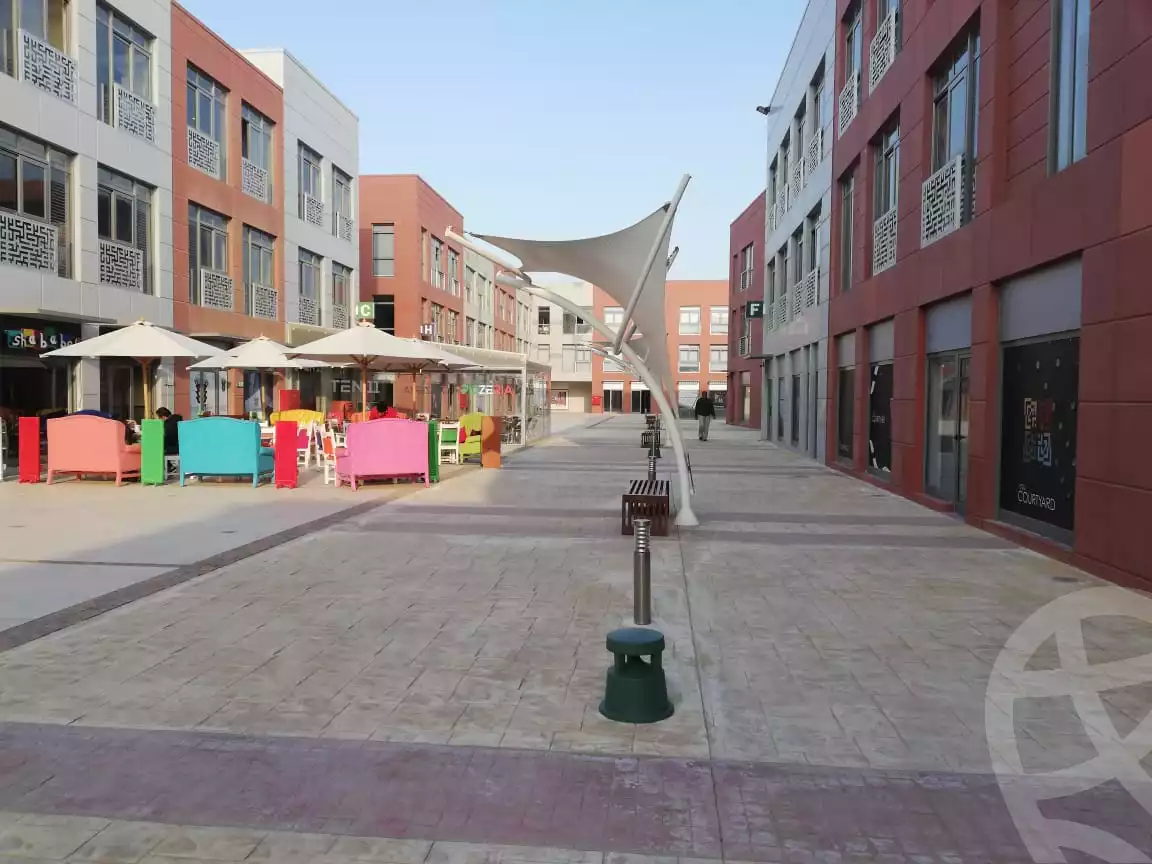 https://aqarmap.com.eg/en/listing/5428946-for-sale-cairo-el-sheikh-zayed-city-compounds-the-courtyard-mall-dorra