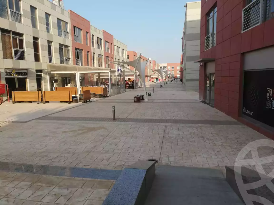 https://aqarmap.com.eg/en/listing/5428946-for-sale-cairo-el-sheikh-zayed-city-compounds-the-courtyard-mall-dorra