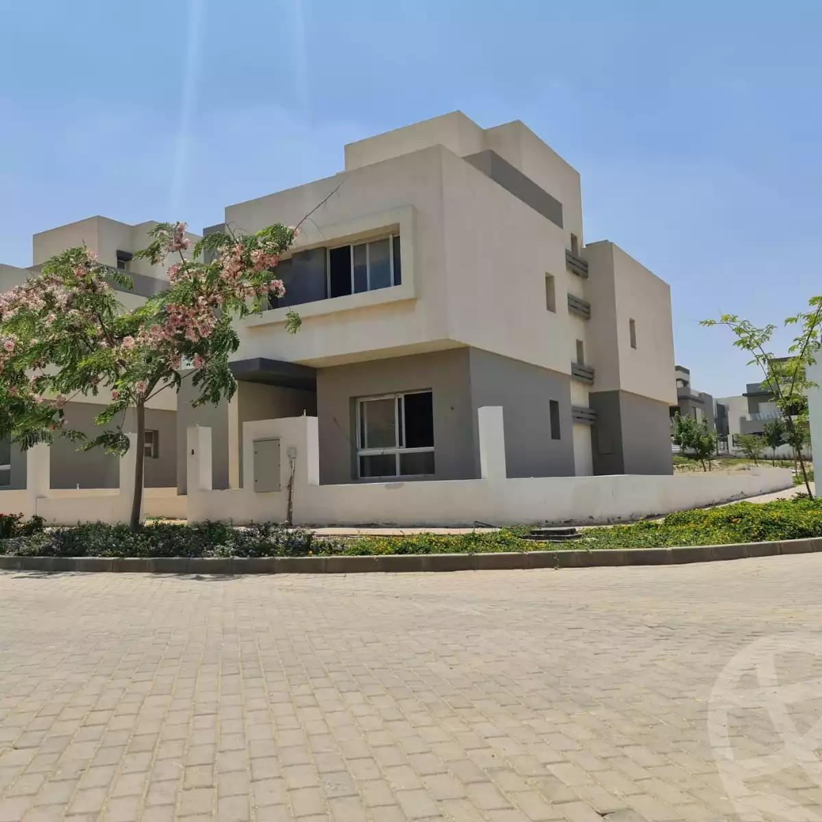 https://aqarmap.com.eg/en/listing/5429936-for-sale-cairo-new-cairo-compounds-hyde-park-cluster-18-hyde-park