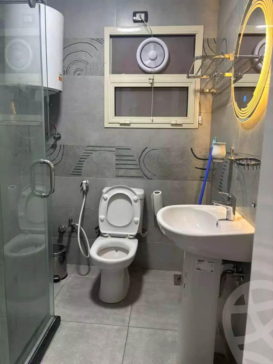 https://aqarmap.com.eg/en/listing/5430007-for-rent-cairo-new-cairo-lrhb-city-phase-5-ibn-al-nafees-st