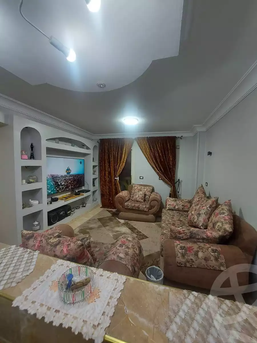 https://aqarmap.com.eg/en/listing/5431069-for-sale-cairo-helwan-mnshy-yn-hlwn-mansour-st