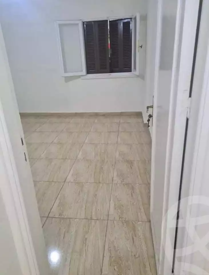 https://aqarmap.com.eg/en/listing/5433824-for-sale-alexandria-ganaklis-shr-mrtdy-bsh