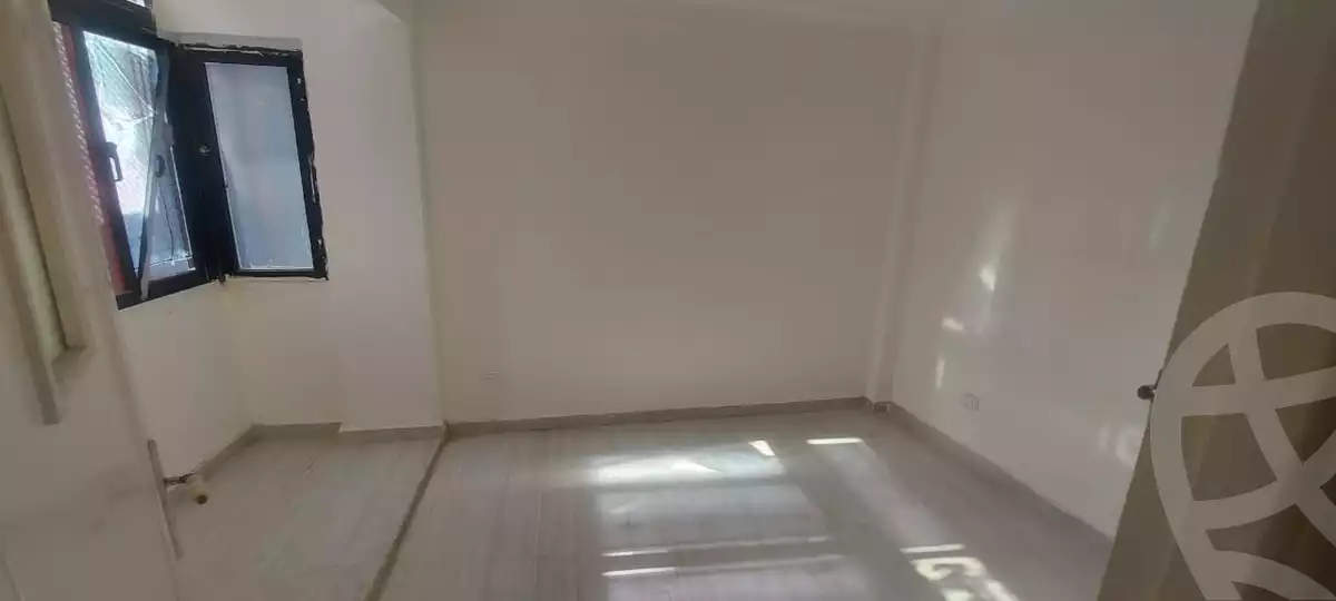 https://aqarmap.com.eg/en/listing/5433850-for-sale-alexandria-el-asafra-l-sfr-qbly