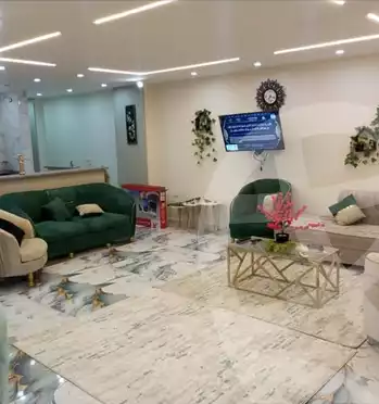 https://aqarmap.com.eg/ar/listing/5434723-for-rent-cairo-mokattam-lhdb-l-ly-shareaa-9