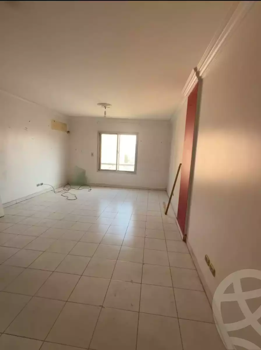 https://aqarmap.com.eg/en/listing/5435332-for-rent-cairo-new-cairo-lrhb-city-phase-2-amr-ibn-el-aas-st