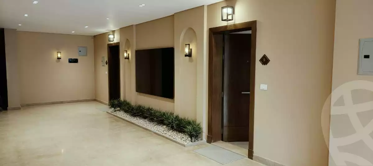 https://aqarmap.com.eg/en/listing/5435472-for-sale-cairo-el-sheikh-zayed-city-compounds-kmbwnd-fyldj-wyst-dr-llttwyr