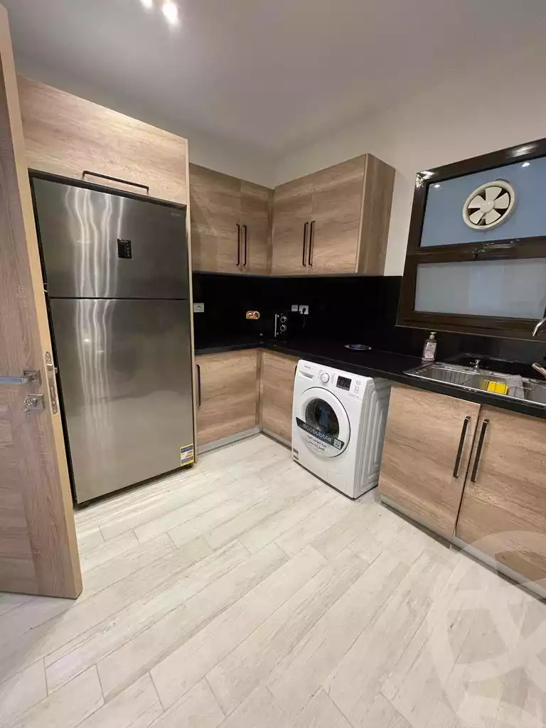 https://aqarmap.com.eg/en/listing/5438618-for-rent-cairo-el-sheikh-zayed-city-compounds-kmbwnd-wyst-twn-swdyk