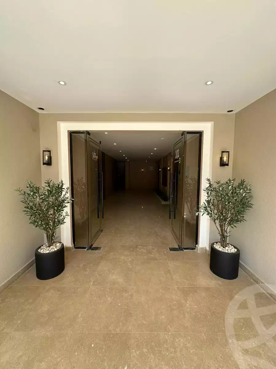 https://aqarmap.com.eg/en/listing/5439774-for-sale-cairo-el-sheikh-zayed-city-compounds-kmbwnd-fyldj-wyst-dr-llttwyr