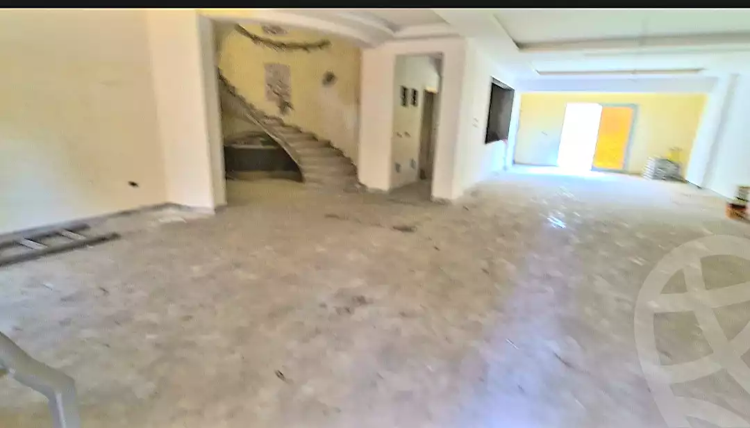 https://aqarmap.com.eg/ar/listing/5062938-for-sale-alexandria-cairo-alexandria-desert-road-compounds-merosa