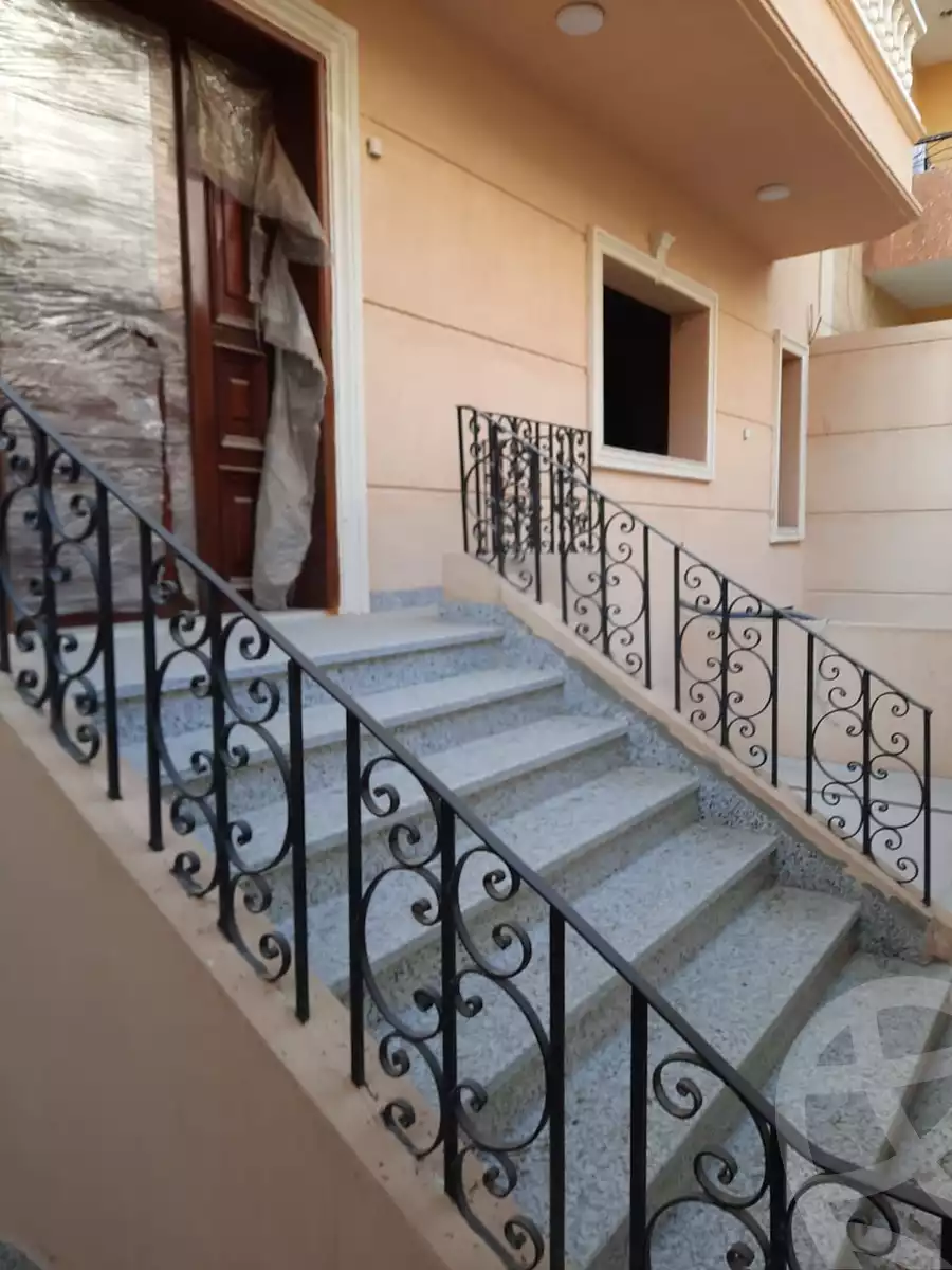 https://aqarmap.com.eg/ar/listing/5443810-for-sale-cairo-6th-of-october-el-ahyaa-neighborhood-4th-neighbourhood-1