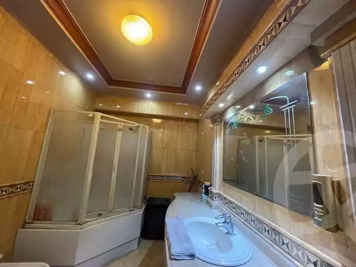 https://aqarmap.com.eg/en/listing/5444431-for-sale-cairo-manial-el-rawda-st