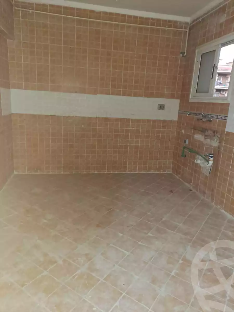https://aqarmap.com.eg/en/listing/5445227-for-rent-cairo-new-cairo-lrhb-city-mtdd-lrhb-phase-9