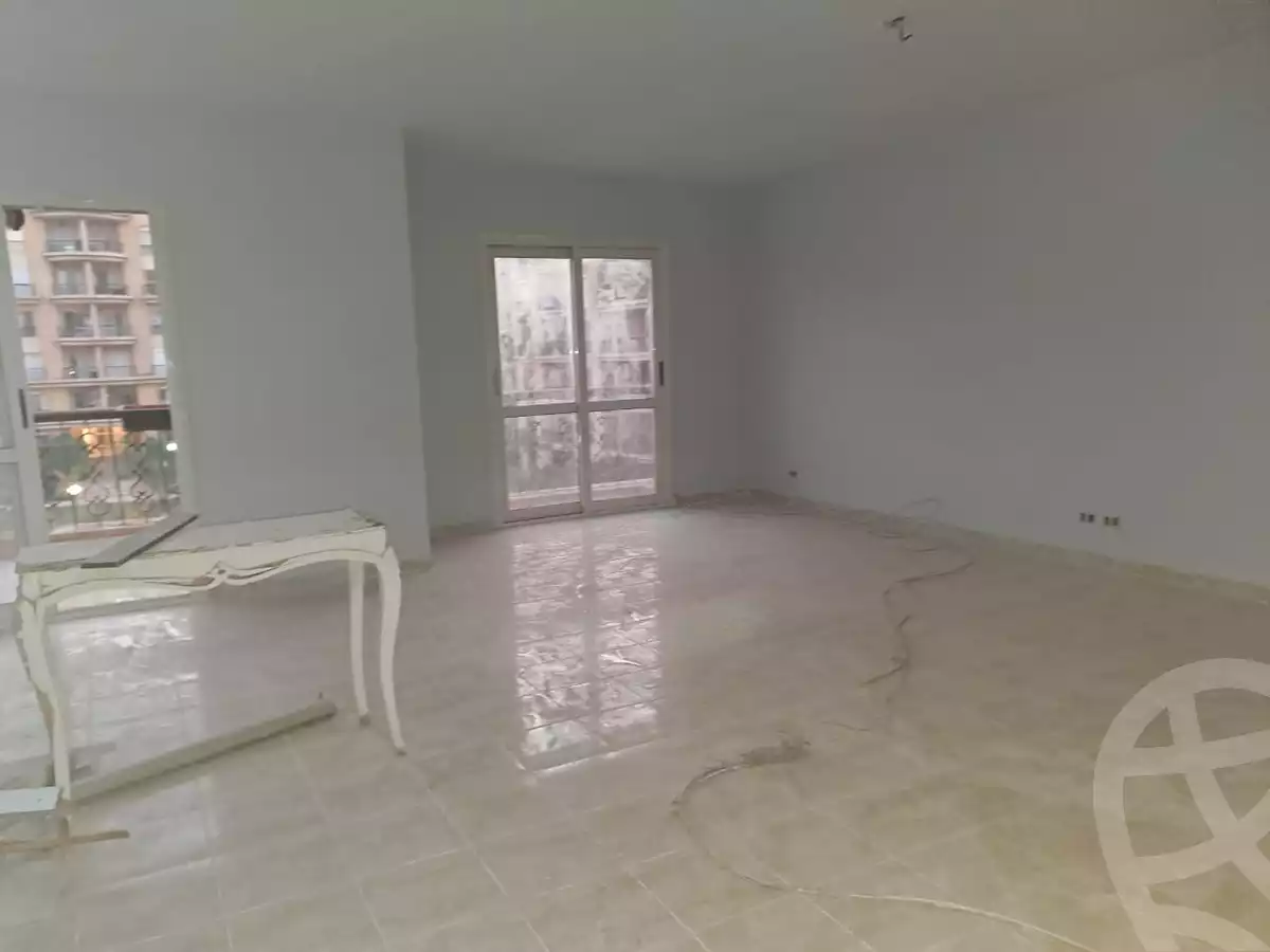 https://aqarmap.com.eg/en/listing/5445227-for-rent-cairo-new-cairo-lrhb-city-mtdd-lrhb-phase-9