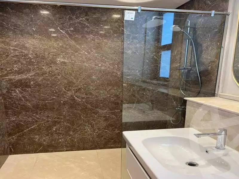 https://aqarmap.com.eg/ar/listing/5449868-for-sale-cairo-6th-of-october-compounds-mall-of-arabia-marakez