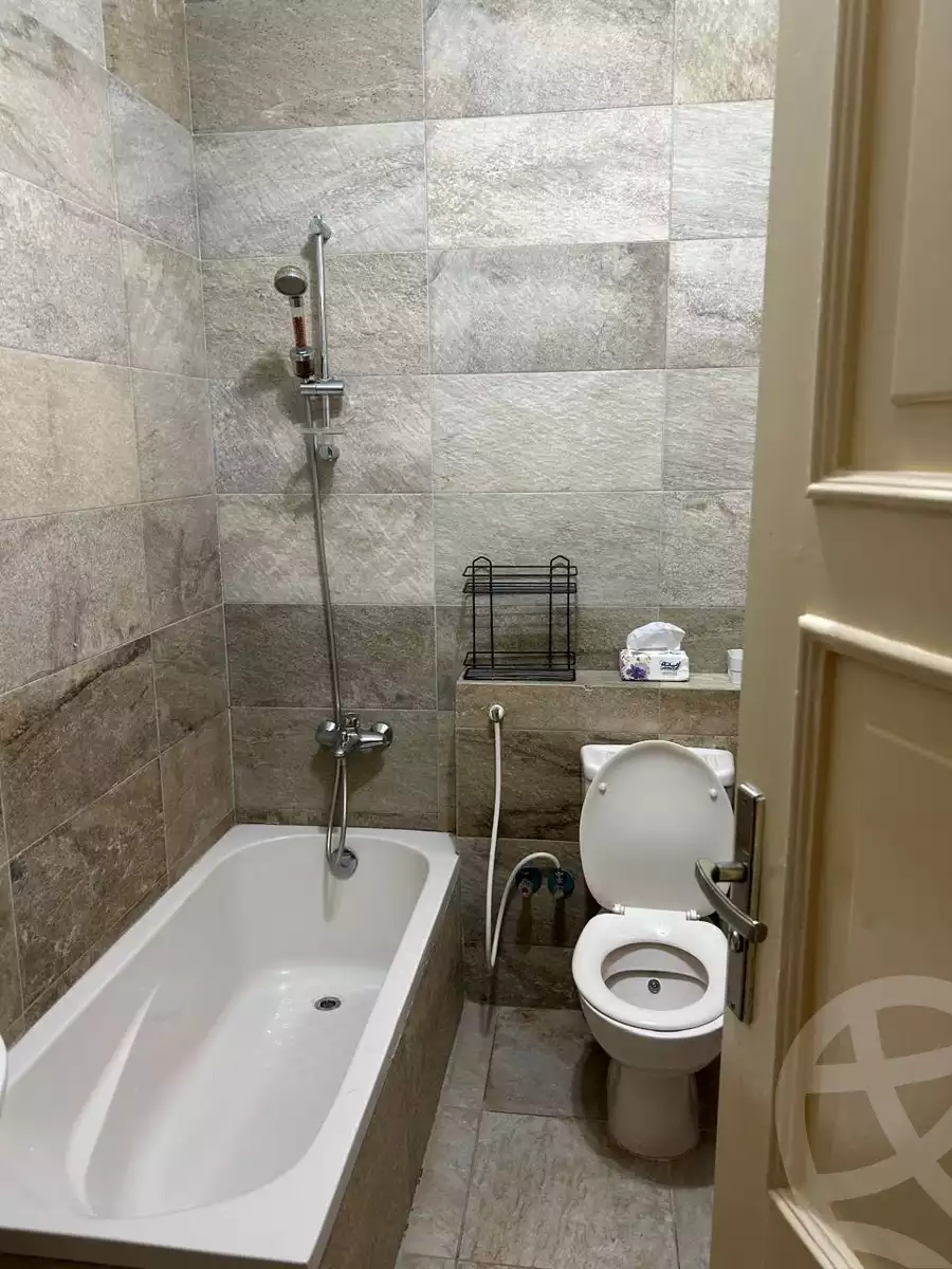 https://aqarmap.com.eg/ar/listing/5456251-for-rent-cairo-el-sheikh-zayed-city-compounds-continental-gardens