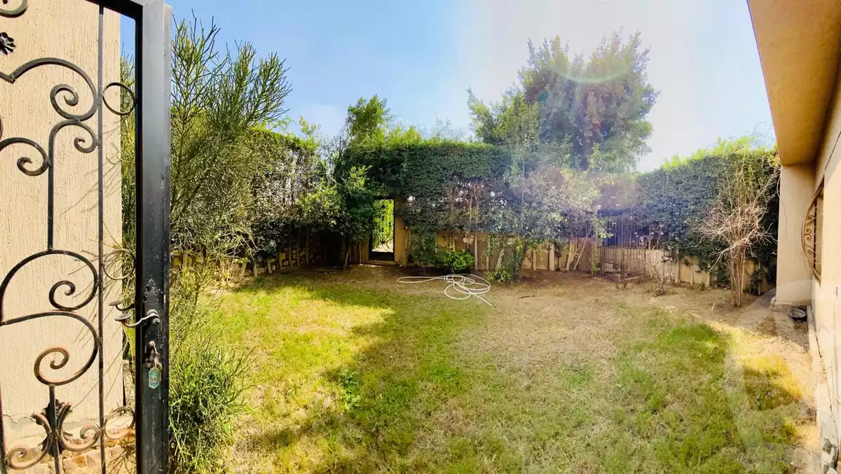 https://aqarmap.com.eg/ar/listing/5459881-for-sale-cairo-el-sheikh-zayed-city-compounds-el-karma-1